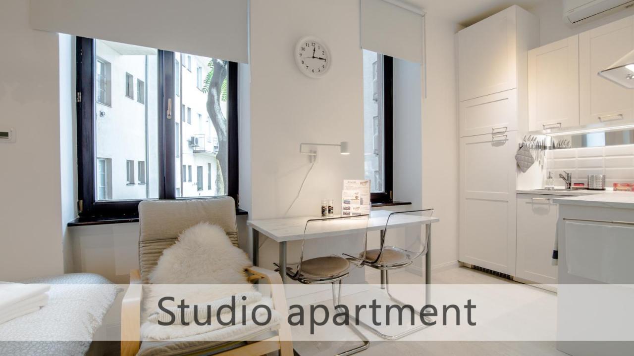 White Apartments With Ac By Kovee Bratysława Zewnętrze zdjęcie